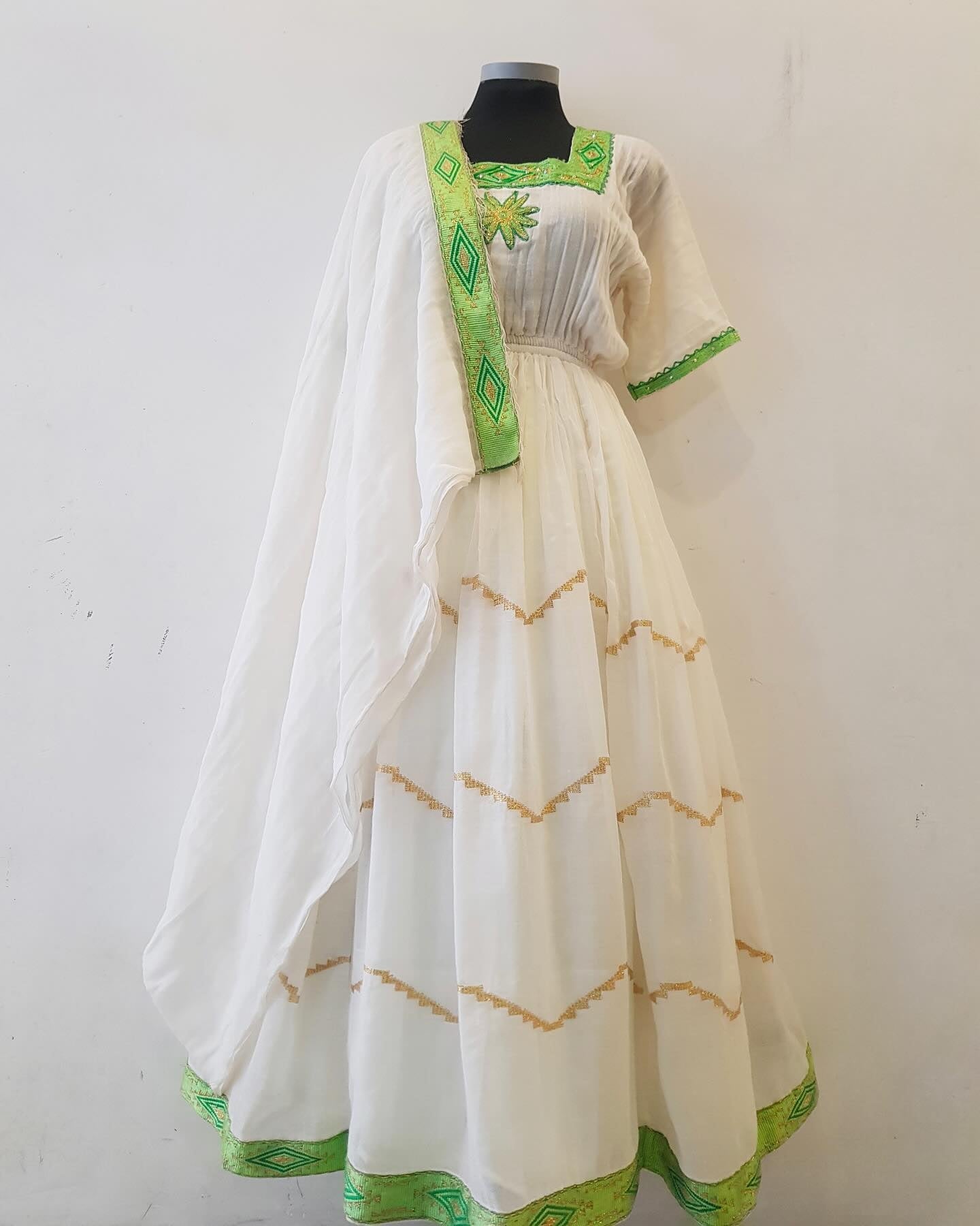 emerald green and white dress Authentic Ethiopian Outfit SPAGHETTI-STRAP a versatile piece that Be The Best-Dressed Guest Color:MINT/WHITE