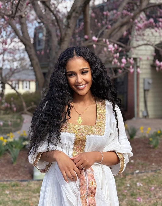 ቀላል ነጭ የሐበሻ ቀሚስ – ለዕለታዊ ወይም ቤተክርስቲያን የሚሆን ልብስ